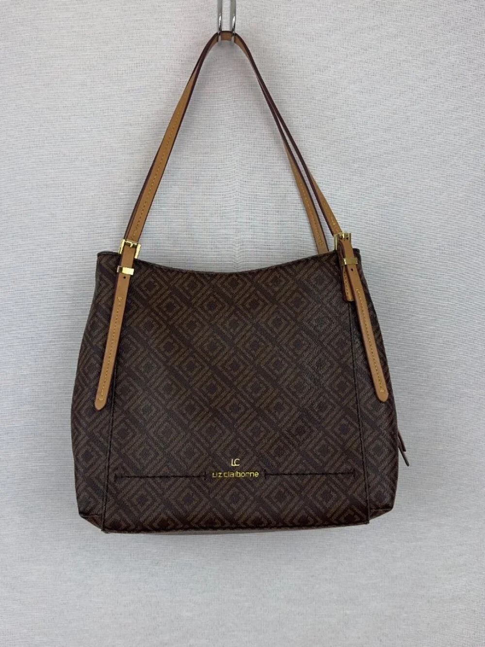 LIZ CLAIBORNE GEOMETRIC BROWN SHOULDER BAG GOLD HARDWARE ZIP SNAP INNER POCKETS